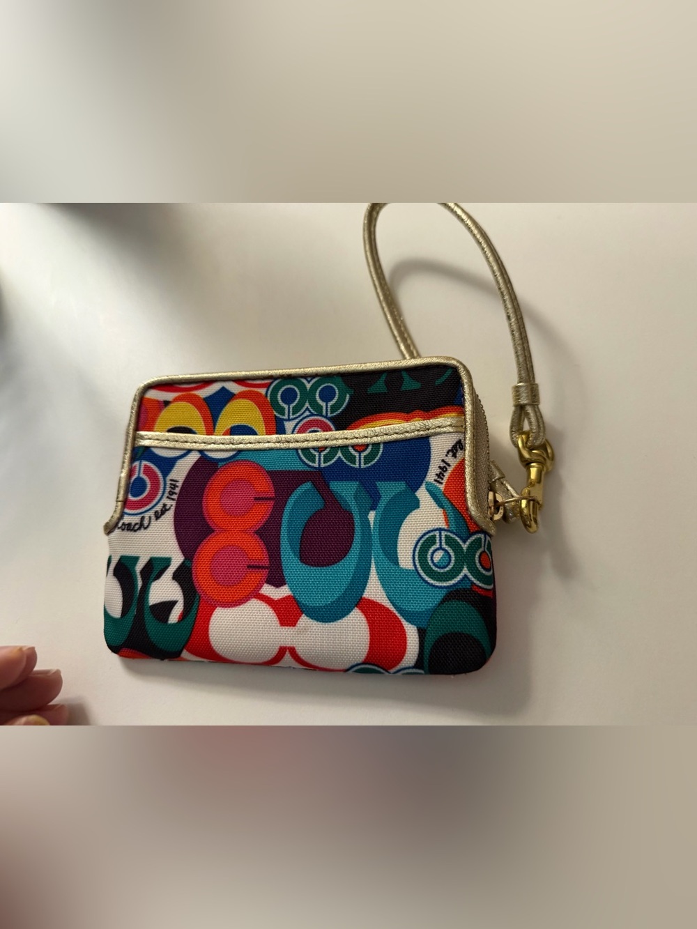 Coach Poppy Multicolor Pop Art Signature Wristlet with Gold Plaque - Picture 4 of 7